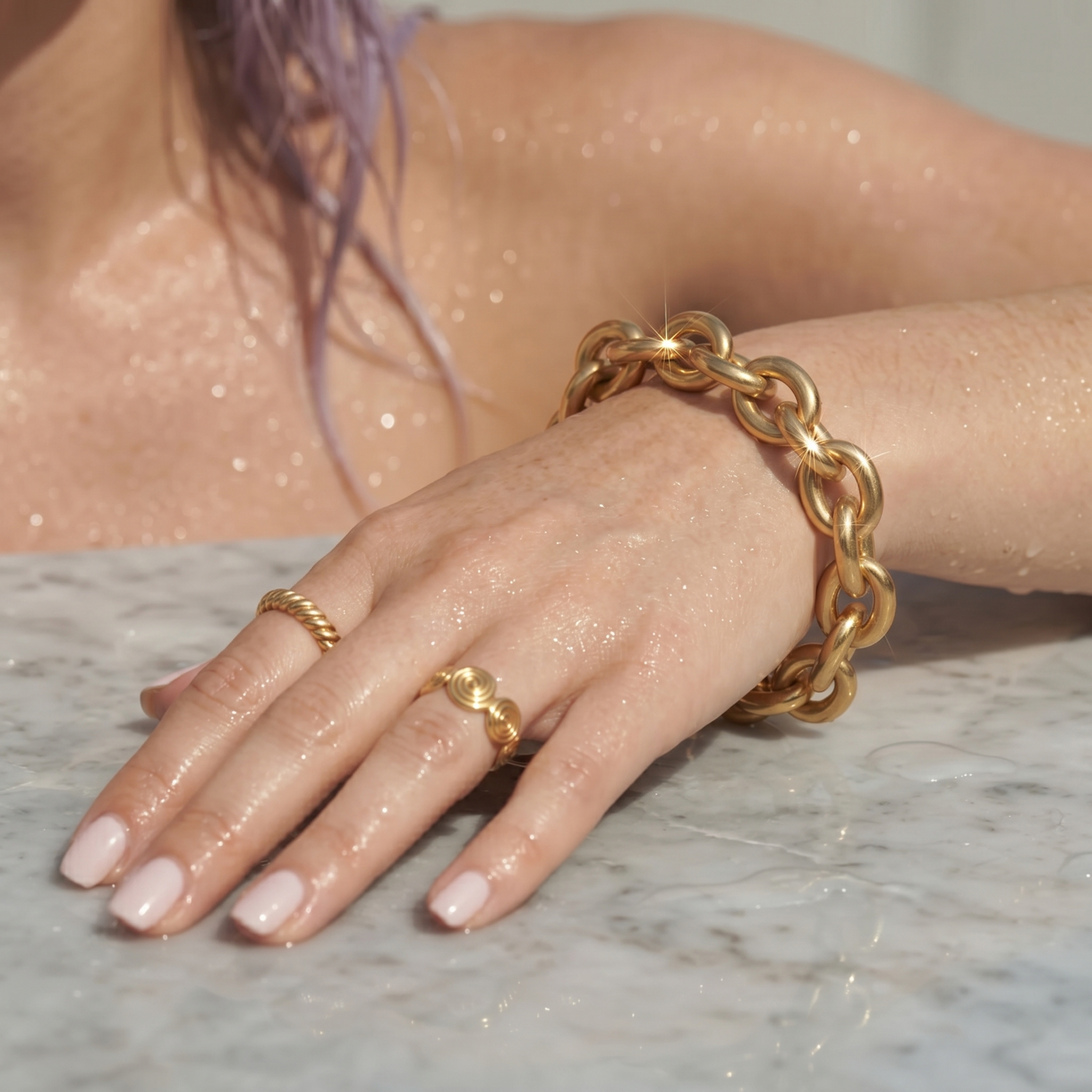 The Bold Bracelet | Chunky Gold Oval Link Bracelet