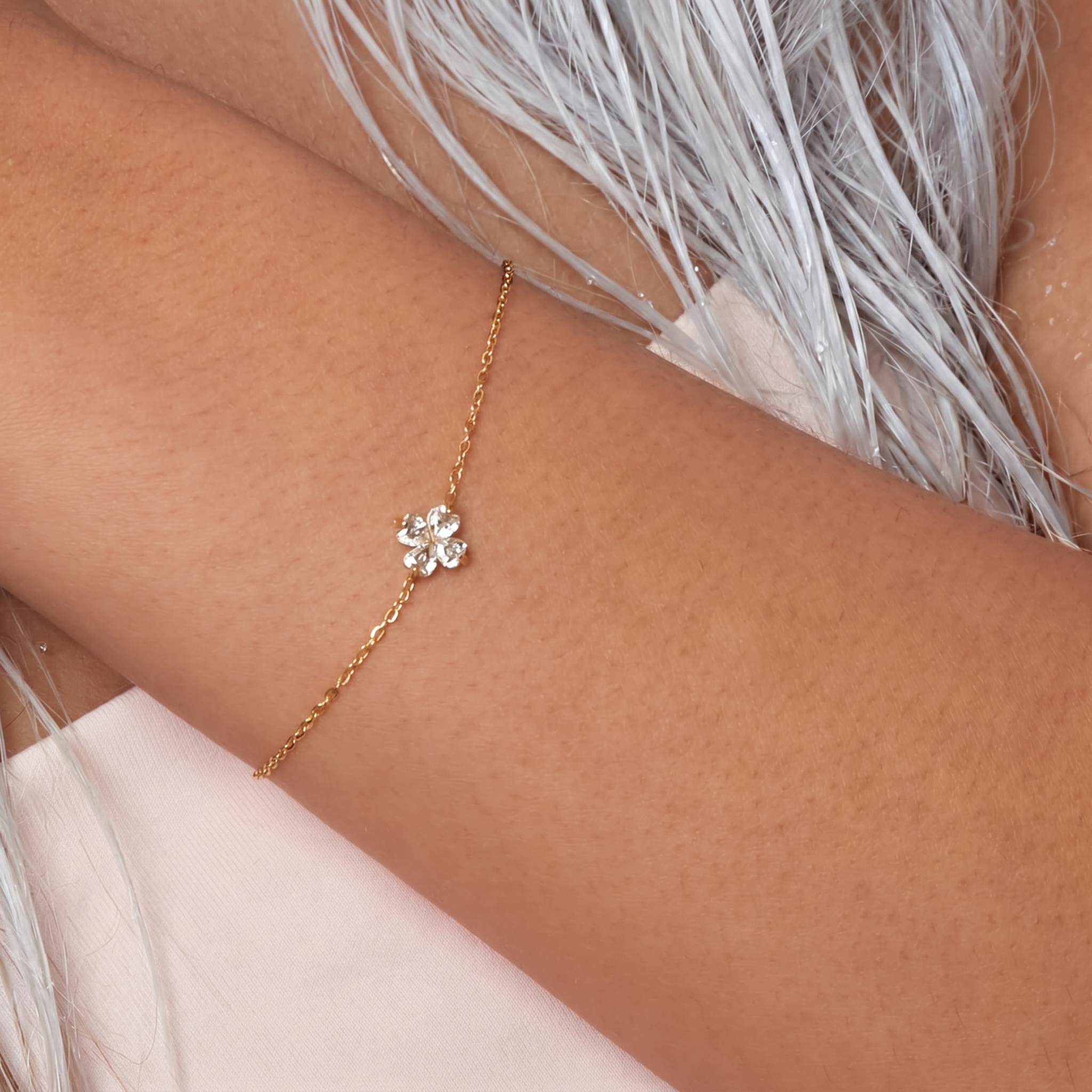 The Clara Bracelet | Dainty Gold Clover Crystal Bracelet