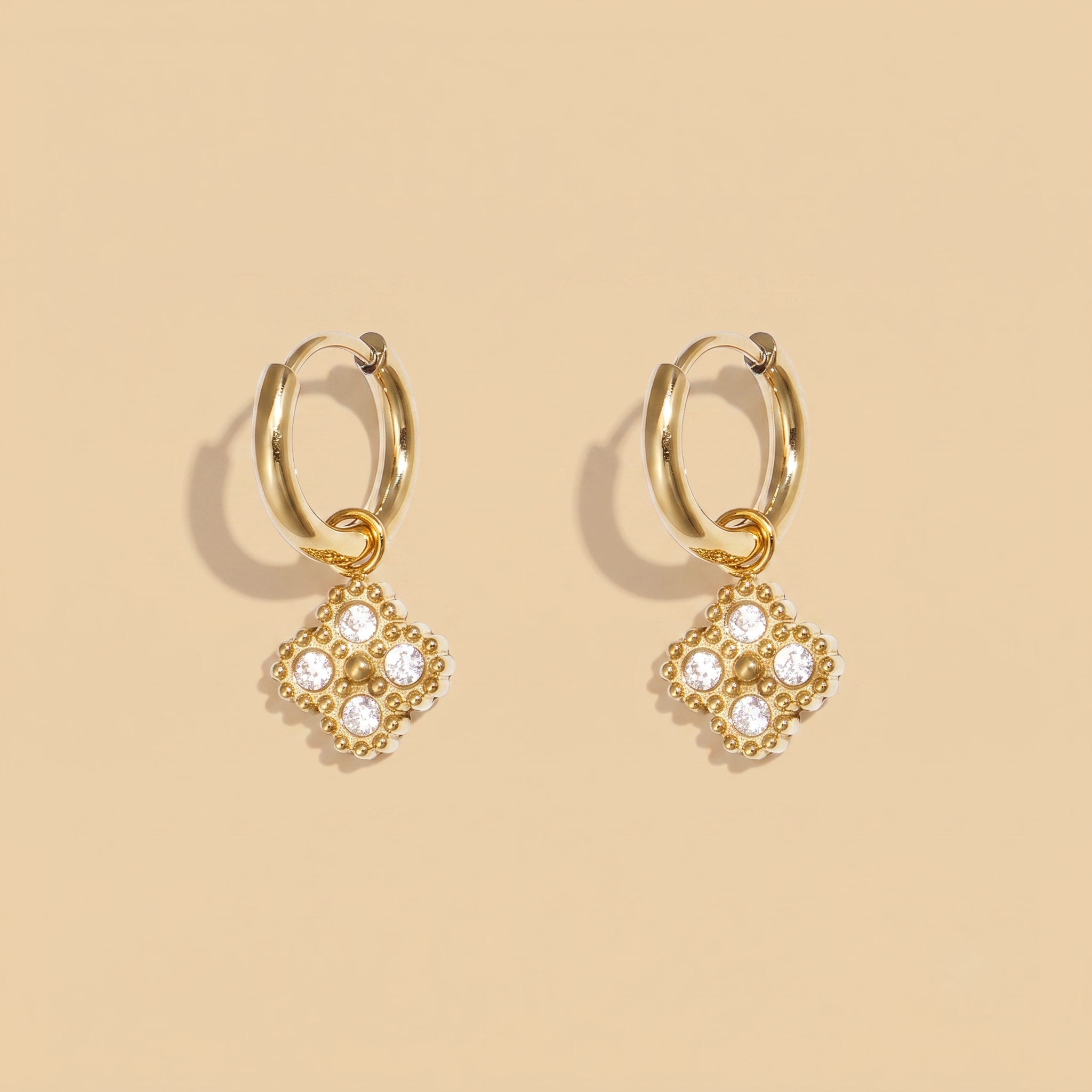 Cloverhoopearrings