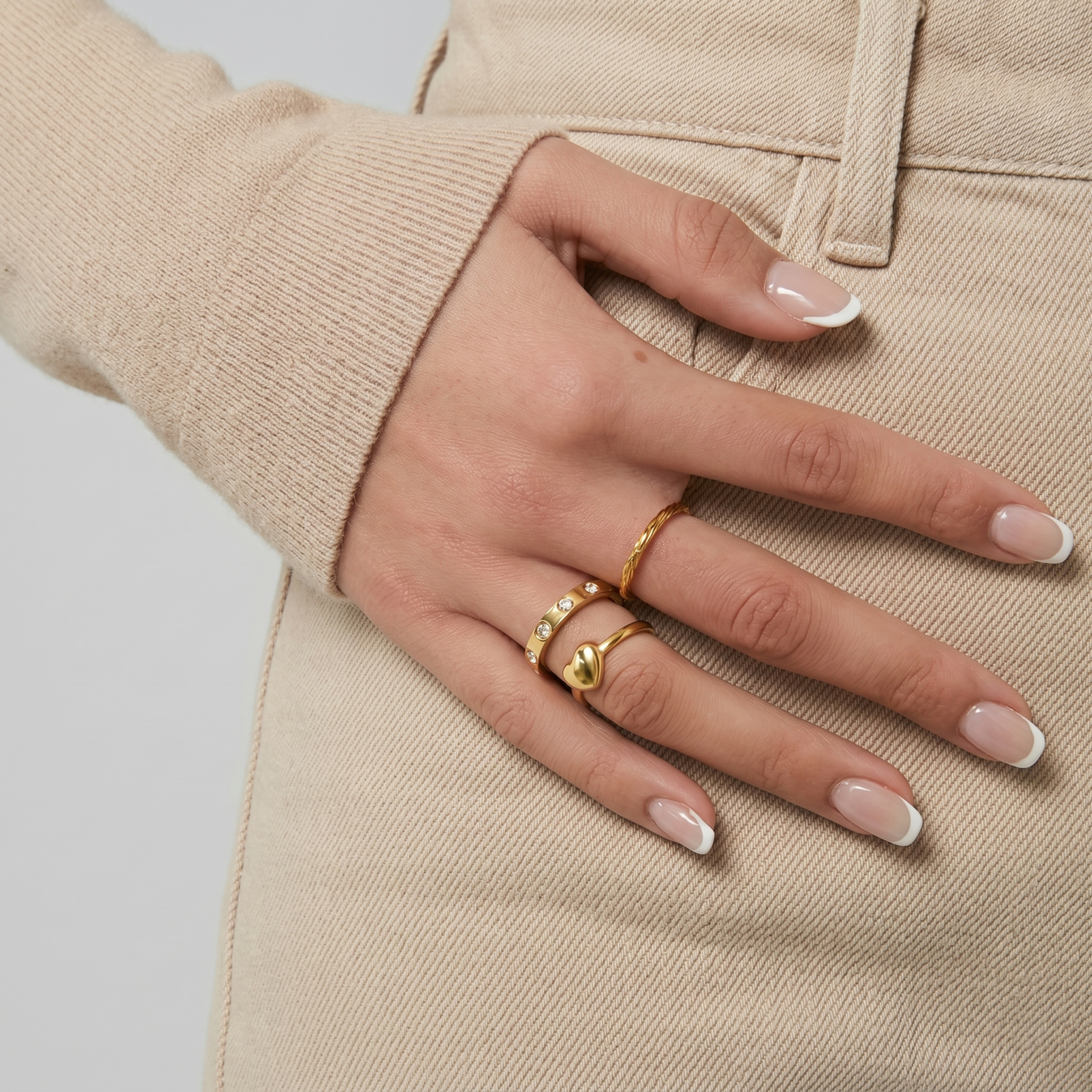The Cosmo Ring | Gold Crystal Band Ring