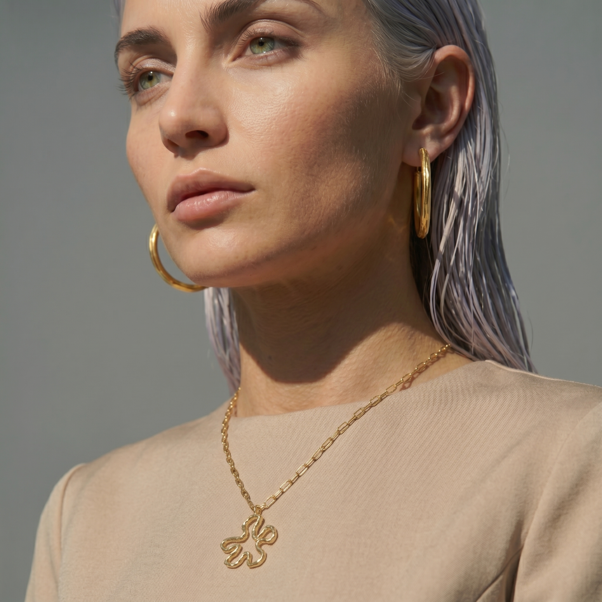 The Flora Necklace | Gold Sculptural Flower Pendant Necklace