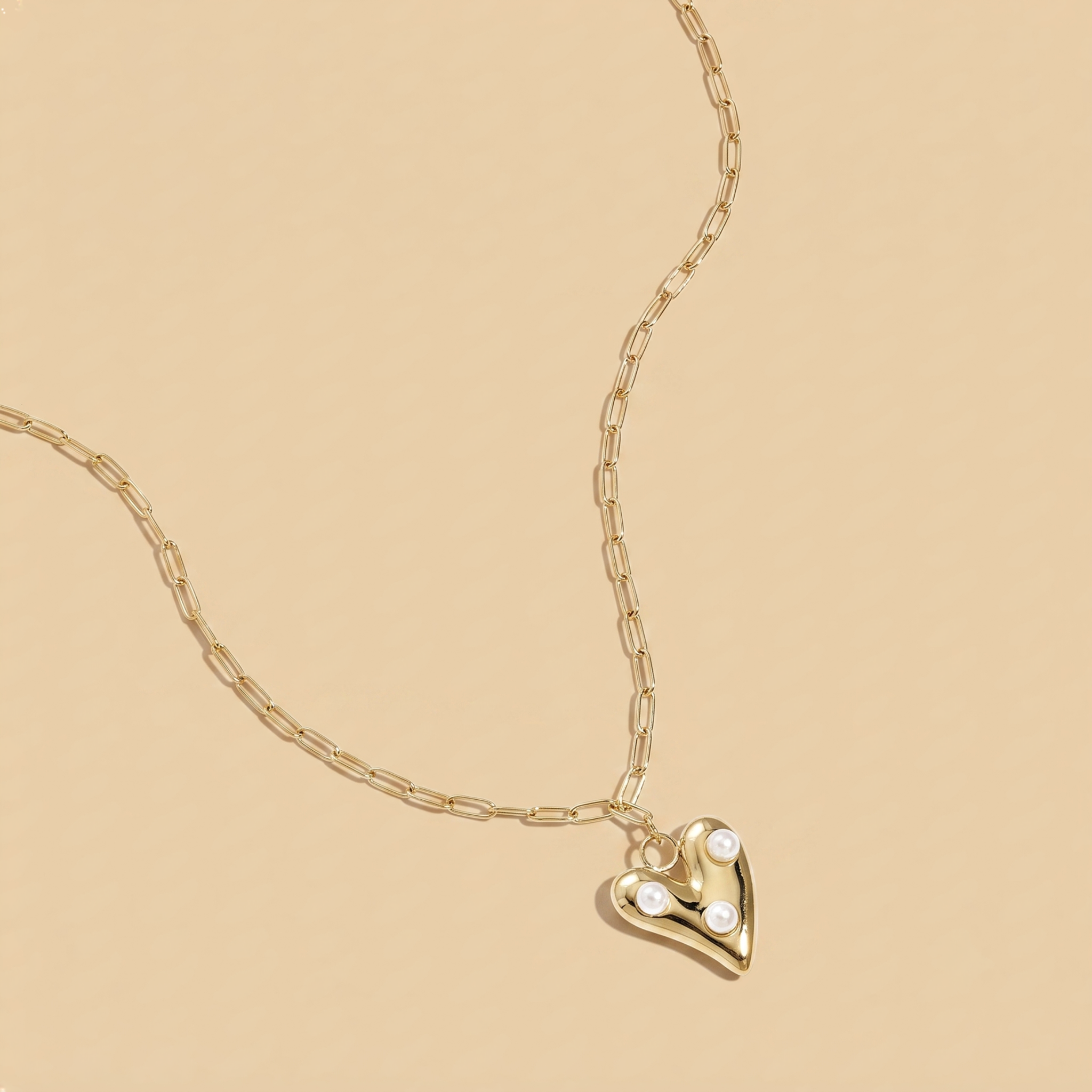 Pearlheartnecklace