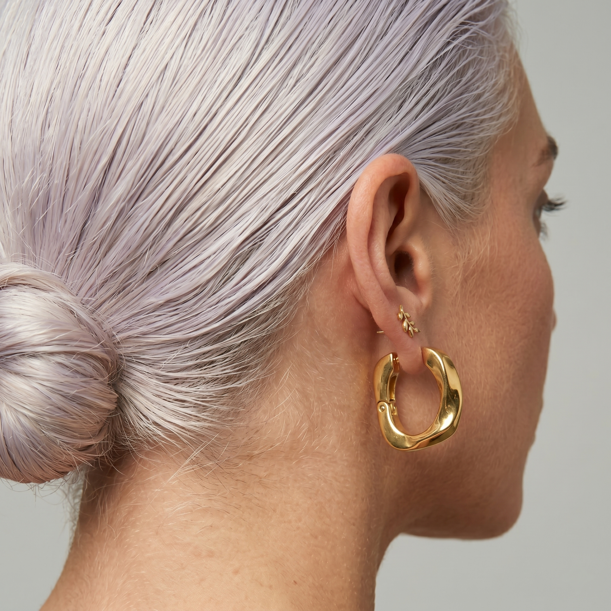 The Wave Earrings | Chunky Gold Square Huggie Earrings